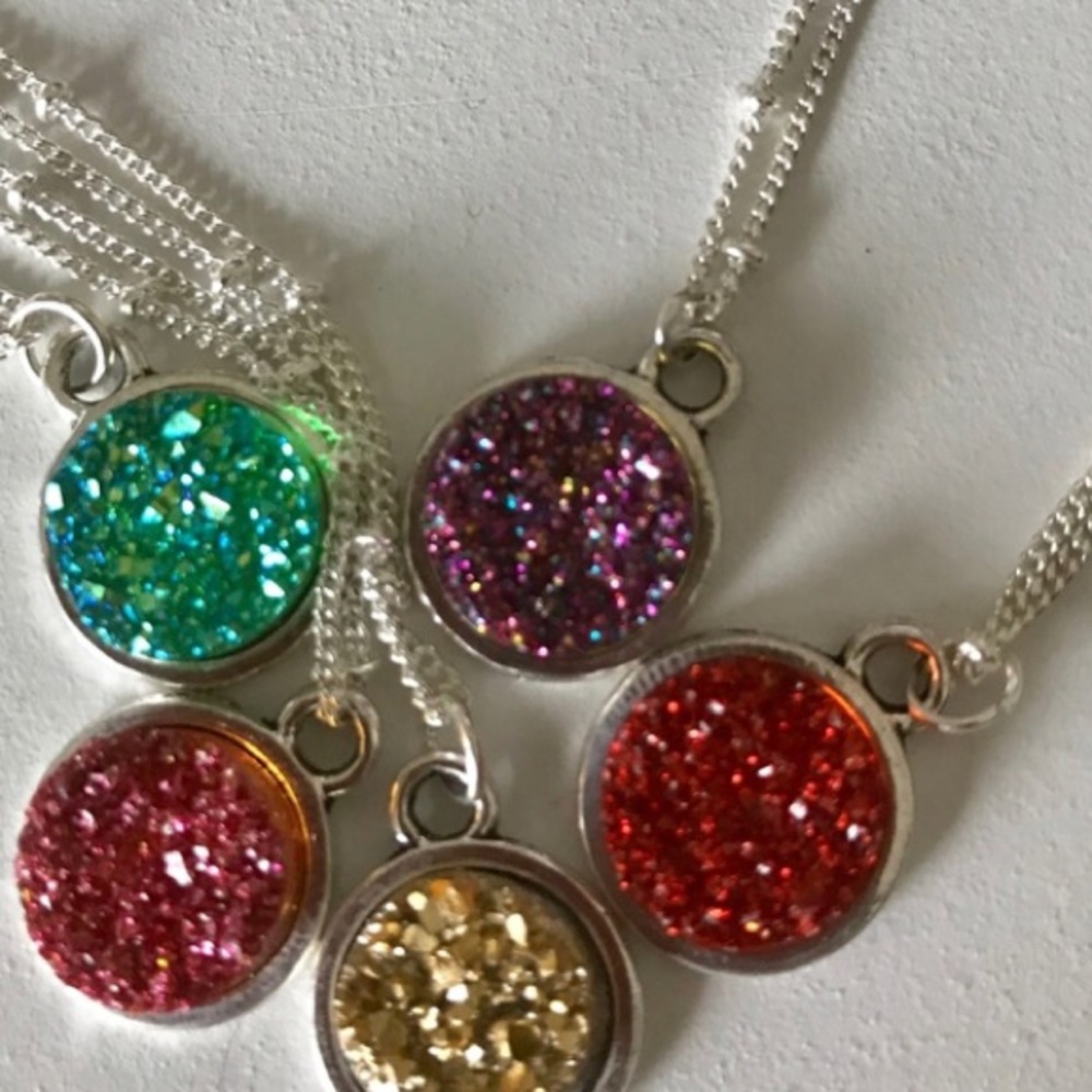 PURPLE ADJUSTABLE DRUZY NECKLACE